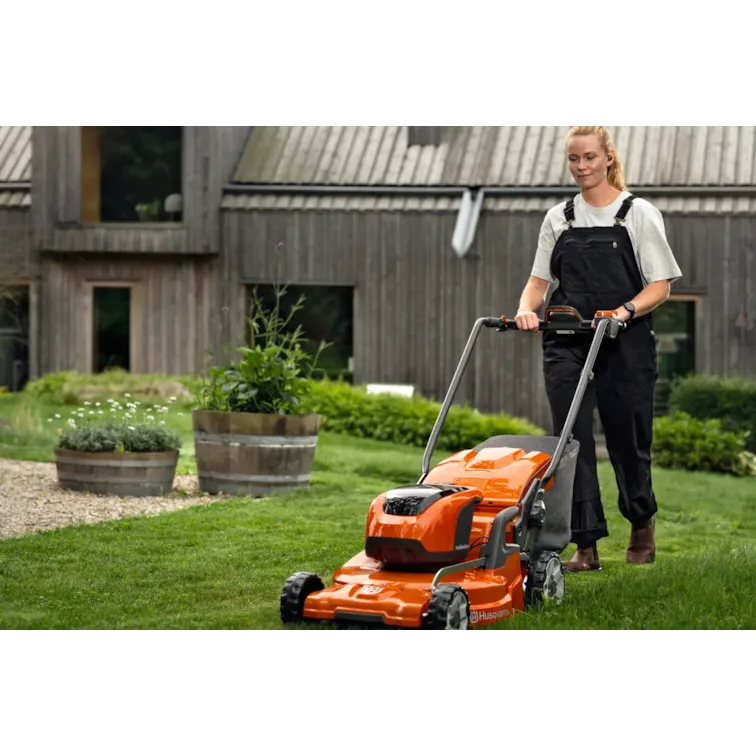 Husqvarna Akku Rasenmäher LC 353iVX