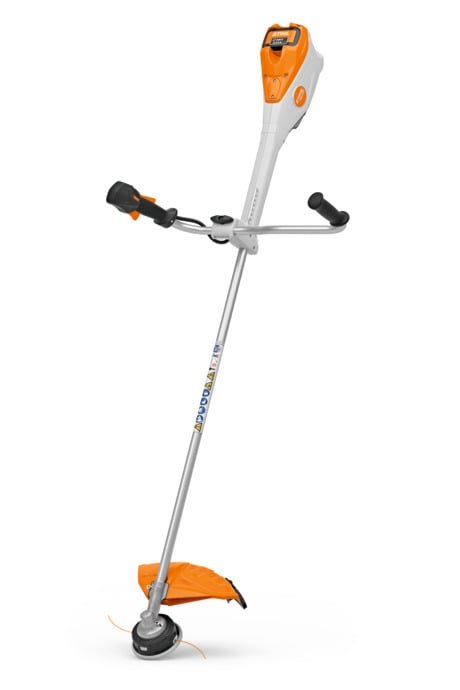 Stihl FSA 135 Akku-Freischneider inkl. Tragegurt und drei Schneidaufsätzen