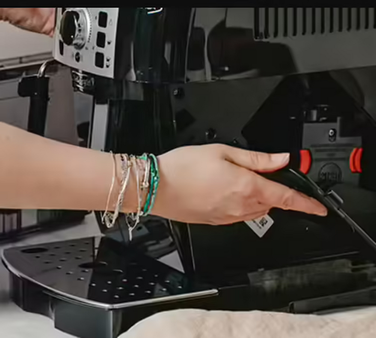 De'Longhi Kaffeevollautomat Magnifica S ECAM 22.140.B