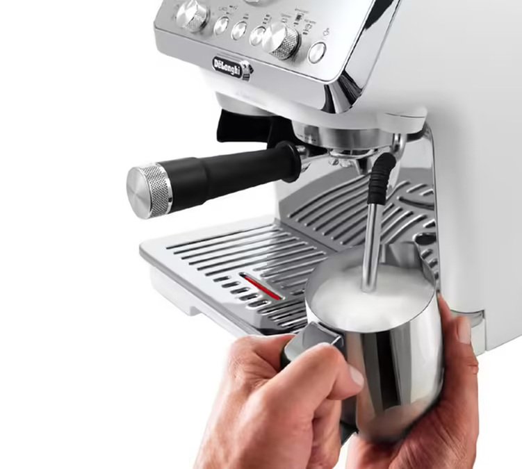 De'Longhi Siebträgermaschine La Specialista Arte EC9155.W