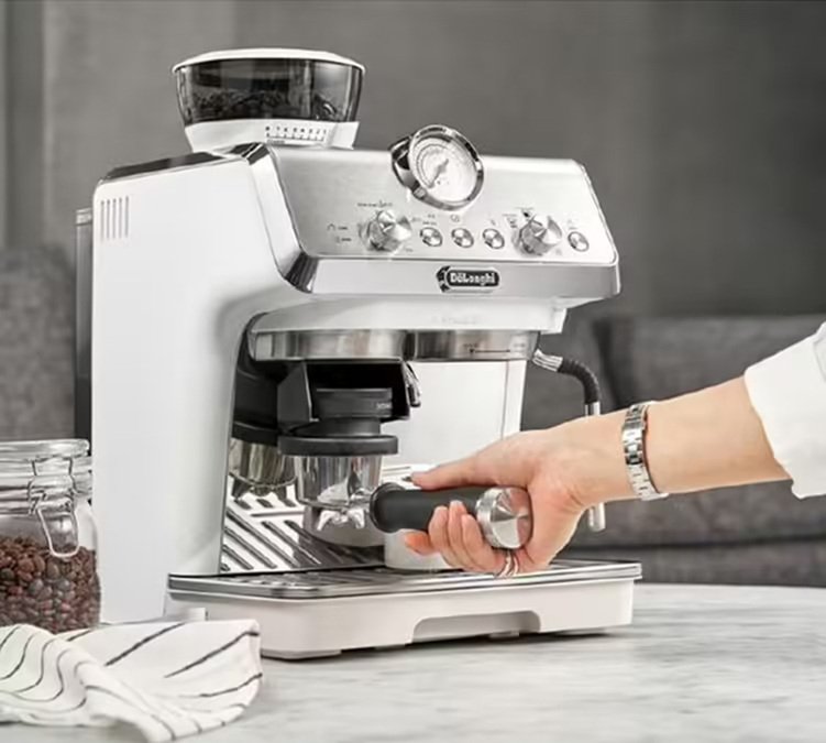 De'Longhi Siebträgermaschine La Specialista Arte EC9155.W