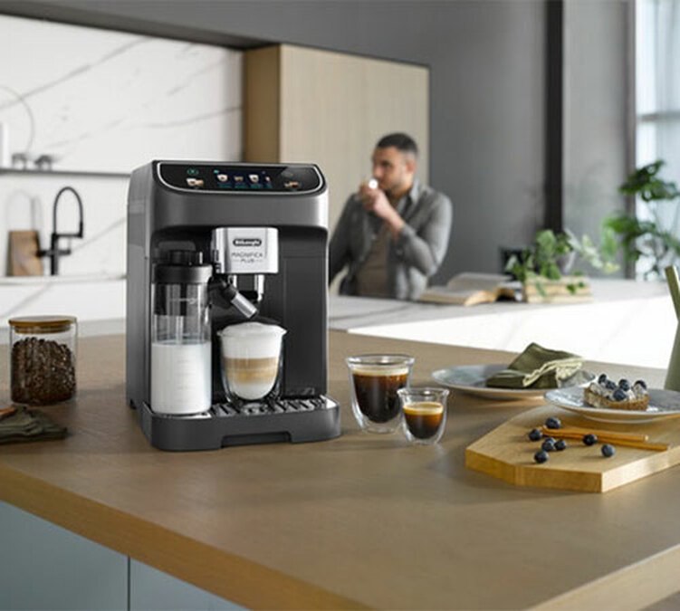 Delonghi - Kaffeevollautomat Magnifica Plus ECAM320.61.G