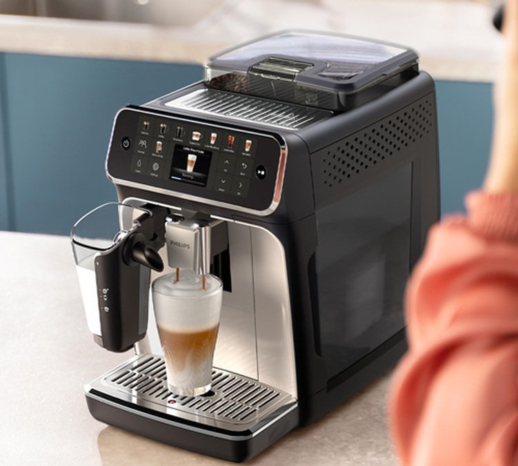 Philips Kaffeevollautomat SilentBrew Serie 5500 EP5547/90 LatteGo Schwarz verchromt