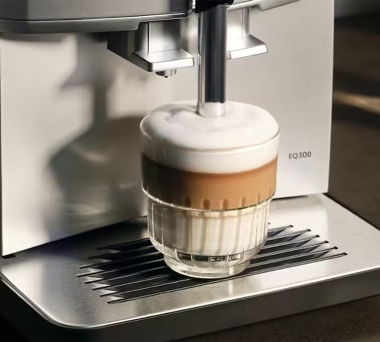 Siemens Kaffeevollautomat EQ300 TF305E04 titan