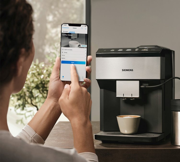 Siemens - Kaffeevollautomat EQ500 Classic Connect Edelstahl & Schwarz
