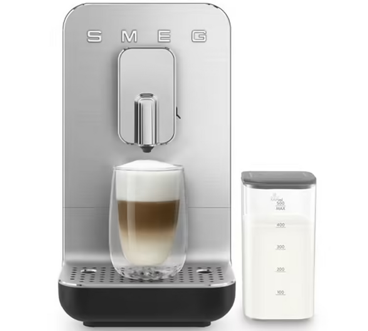 Smeg Kaffeevollautomat BCC13BLMEU mit Milchfunktion schwarz