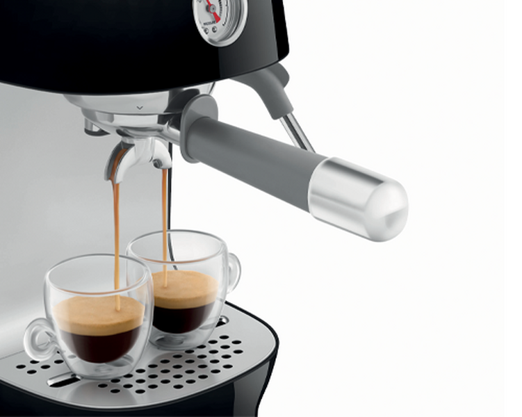 Smeg - Siebträgermaschine ECF03BLEU - Schwarz mit Cold Brew-Funktion