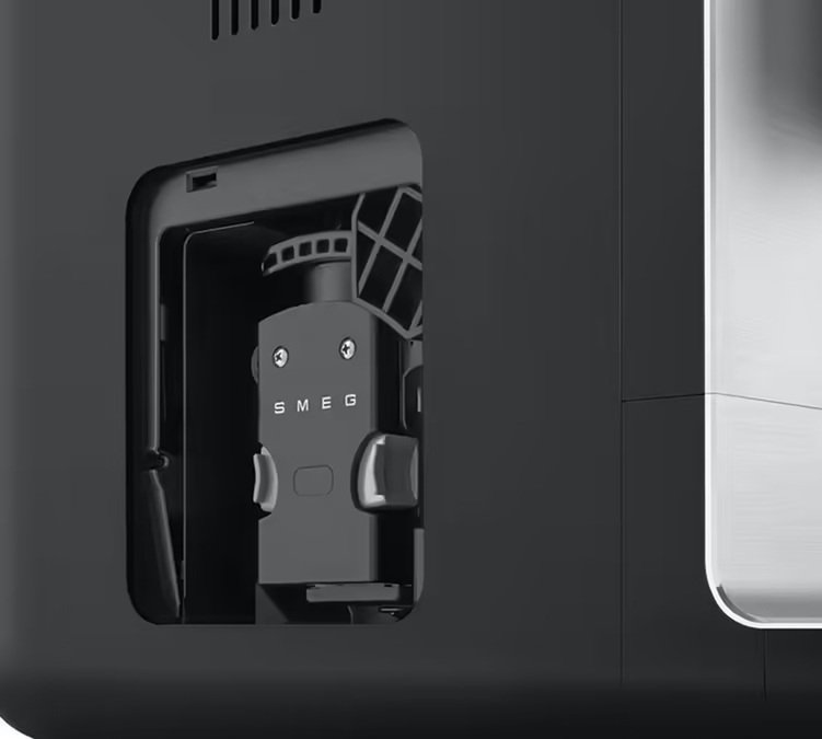 Kaffeevollautomat schwarz Basic - Smeg